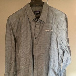 Patagonia button down long sleeve shirt